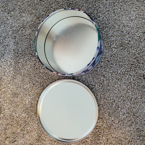 Christmas tin - Picture 2 of 2